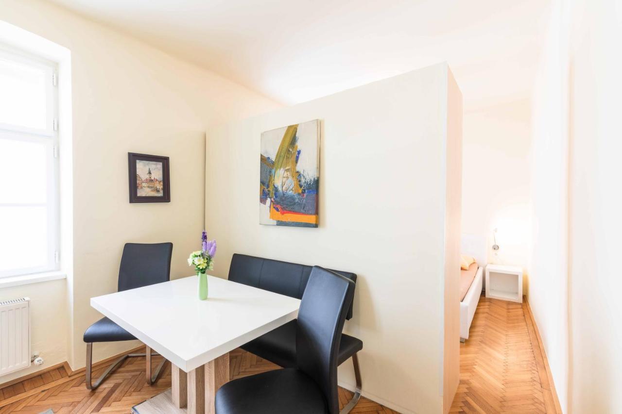 Ferienwohnung Klangturm Im Zentrum Sankt Poelten Eksteriør billede